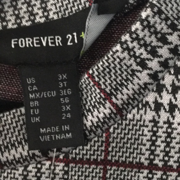 Woman dress - Picture 4 of 4